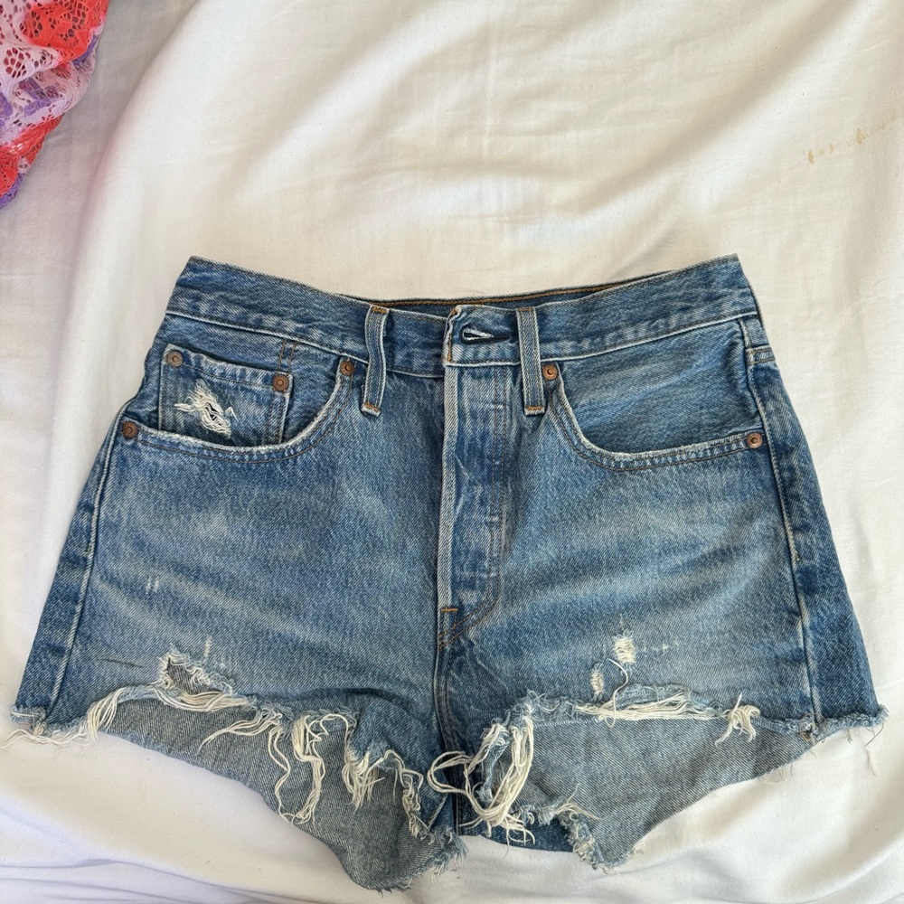 Levi shorts in great condition.